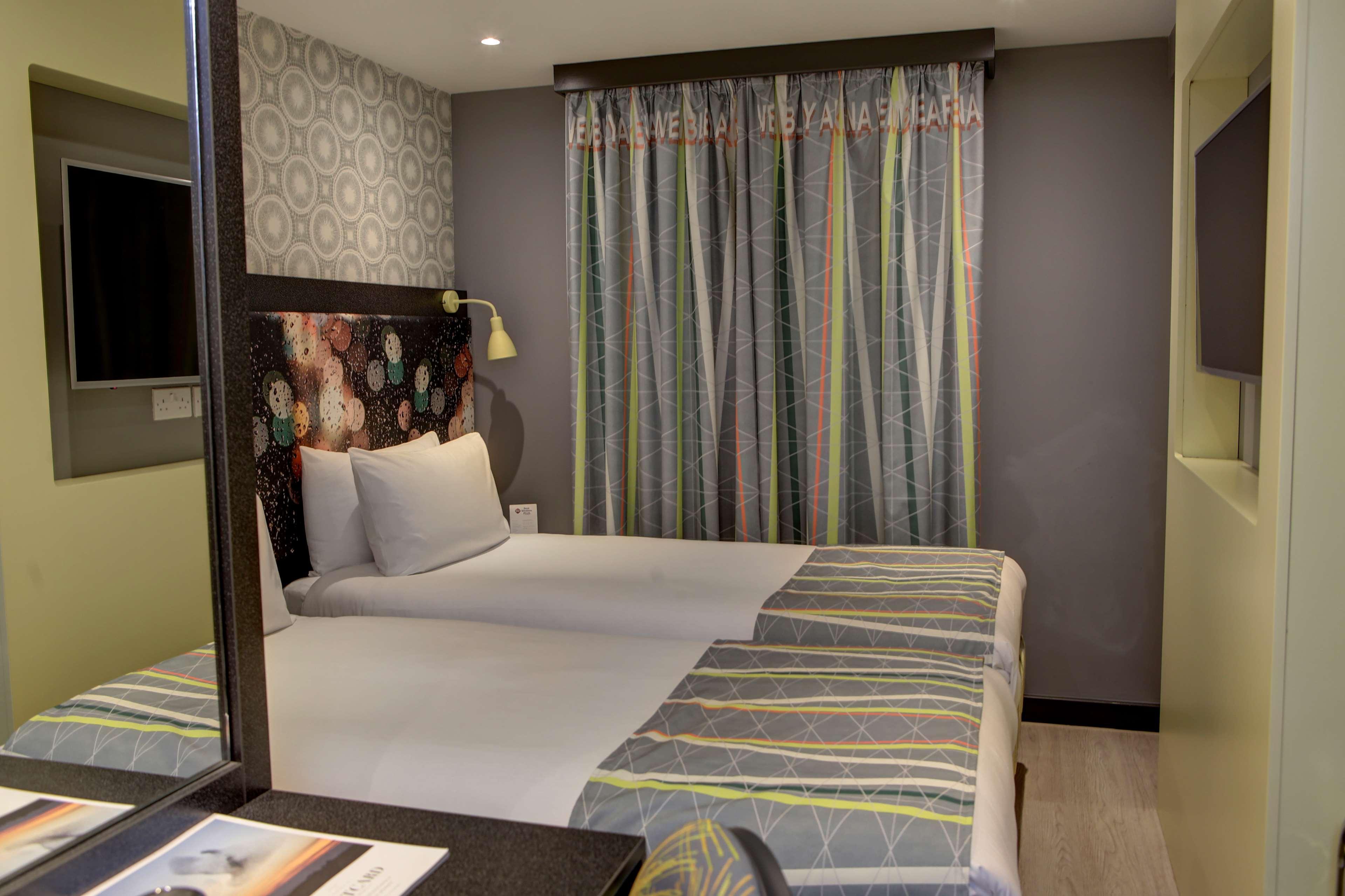 Best Western Plus Woodstock Inn&Suites Extérieur photo