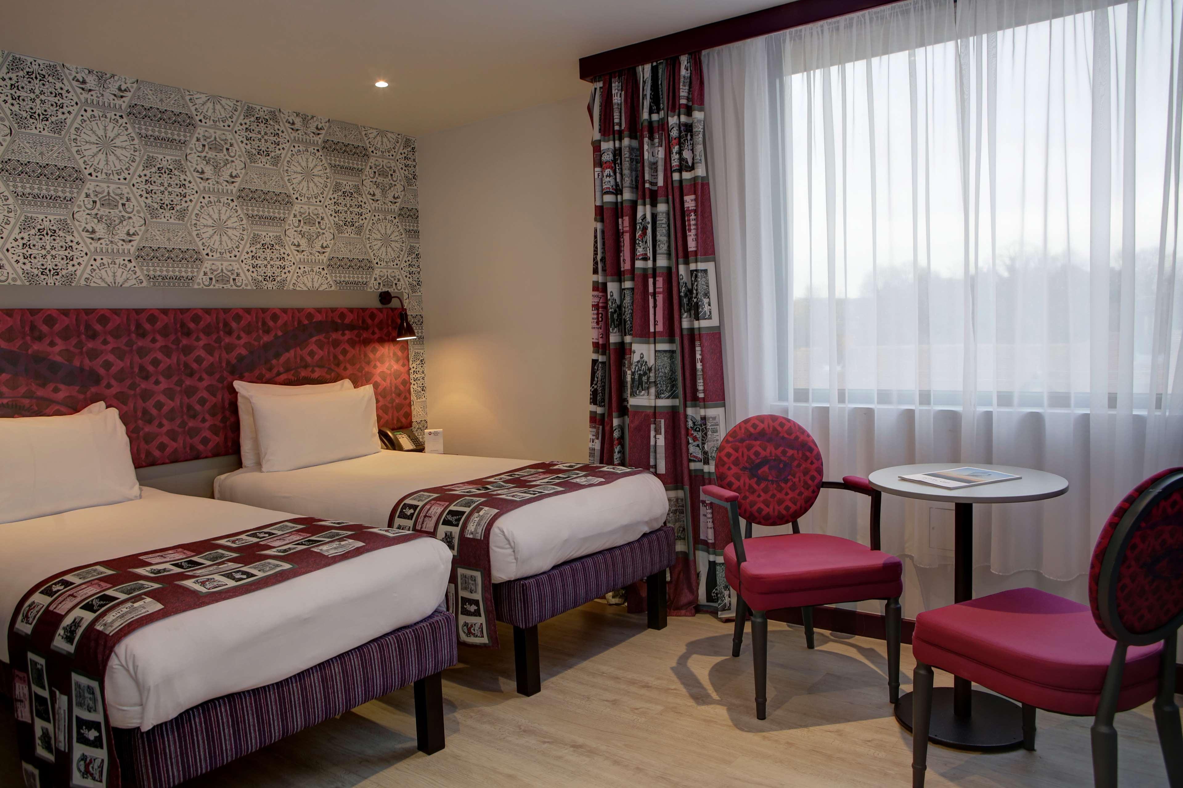 Best Western Plus Woodstock Inn&Suites Extérieur photo