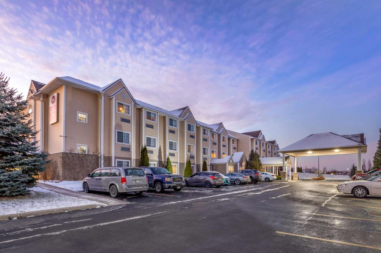 Best Western Plus Woodstock Inn&Suites Extérieur photo