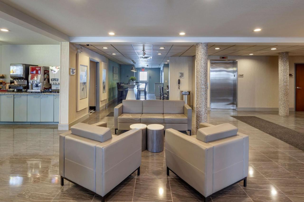 Best Western Plus Woodstock Inn&Suites Extérieur photo
