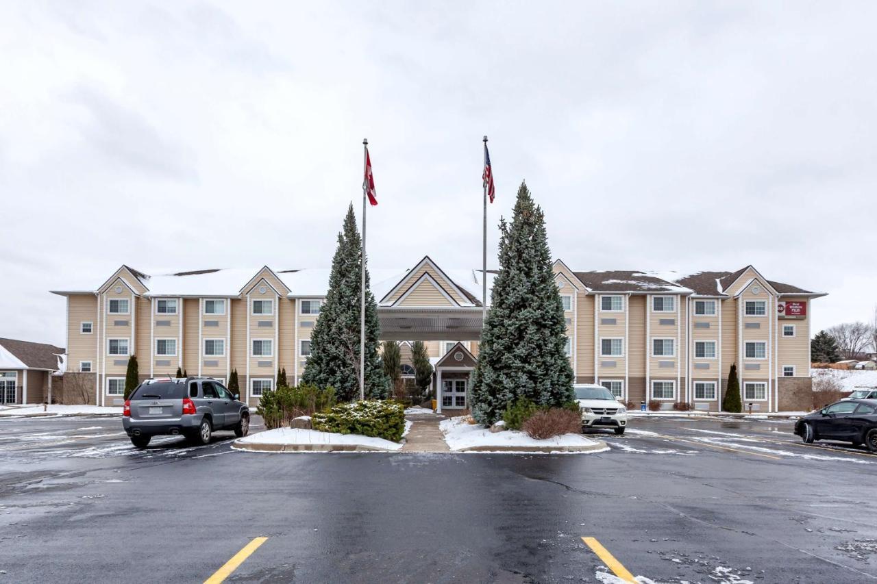 Best Western Plus Woodstock Inn&Suites Extérieur photo