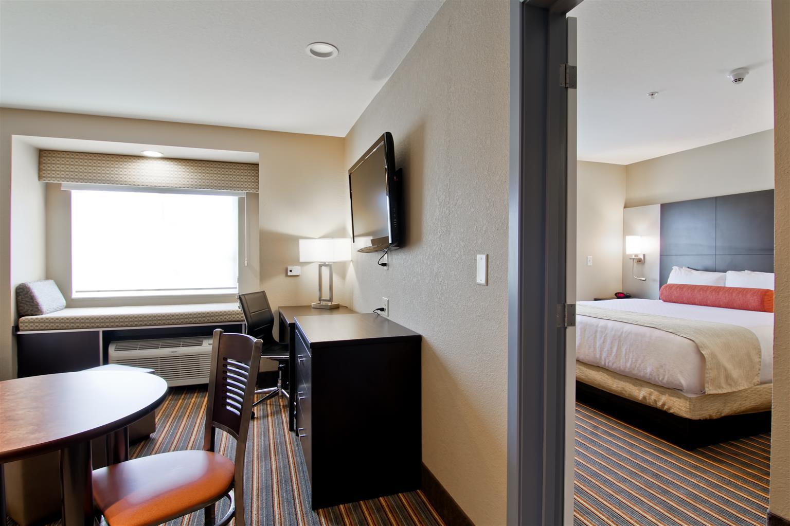Best Western Plus Woodstock Inn&Suites Extérieur photo